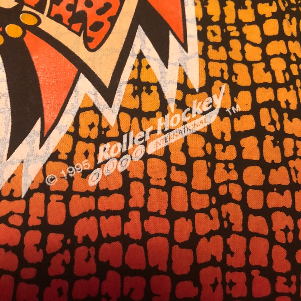 Vintage Sport Tee 🐆 - Picture 3 of 6